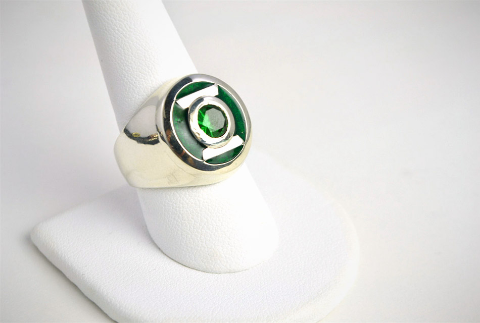 white lantern ring replica